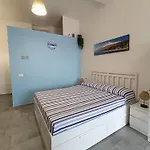 Apartment Casa Del Sole Fronte Mare Giardini Naxos