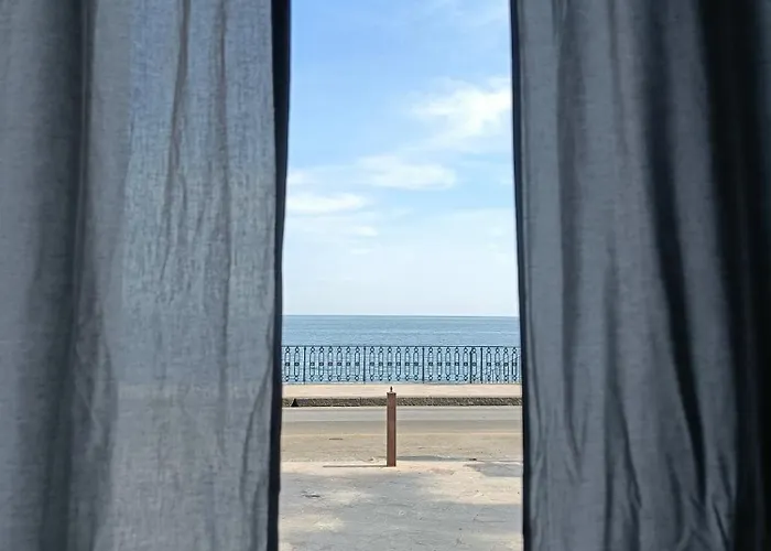 Casa Del Sole Fronte Mare *