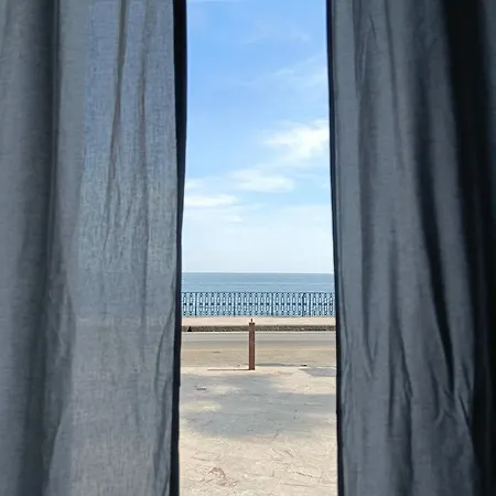 Casa Del Sole Fronte Mare *